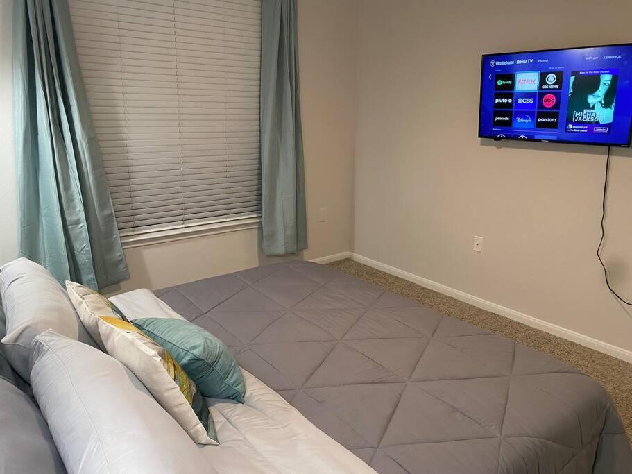 Your Warm Spacious Unit With Pool - Medical Center 休斯敦 外观 照片