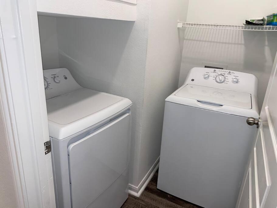 Your Warm Spacious Unit With Pool - Medical Center 休斯敦 外观 照片